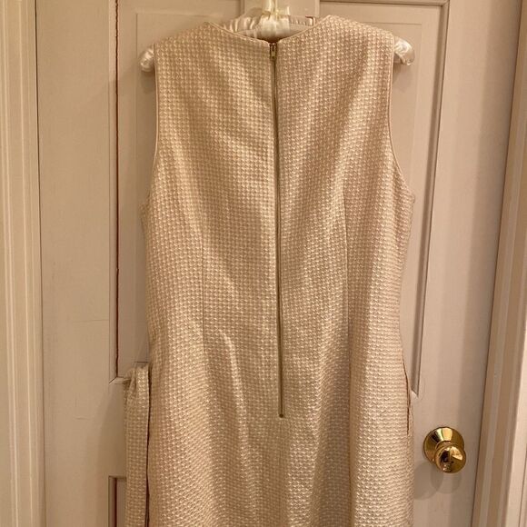 Elizabeth McKay sleeveless textured dress size 10 - Picture 4 of 5